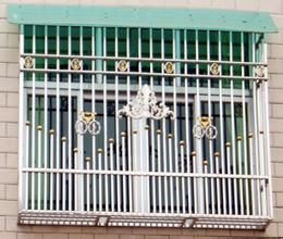 荊州防盜窗選購指南 了解價格與武漢鑫升偉業(yè)鋼絲繩網(wǎng)的優(yōu)勢